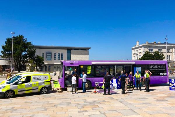 MAVISbus on the italian gardens with police and partners